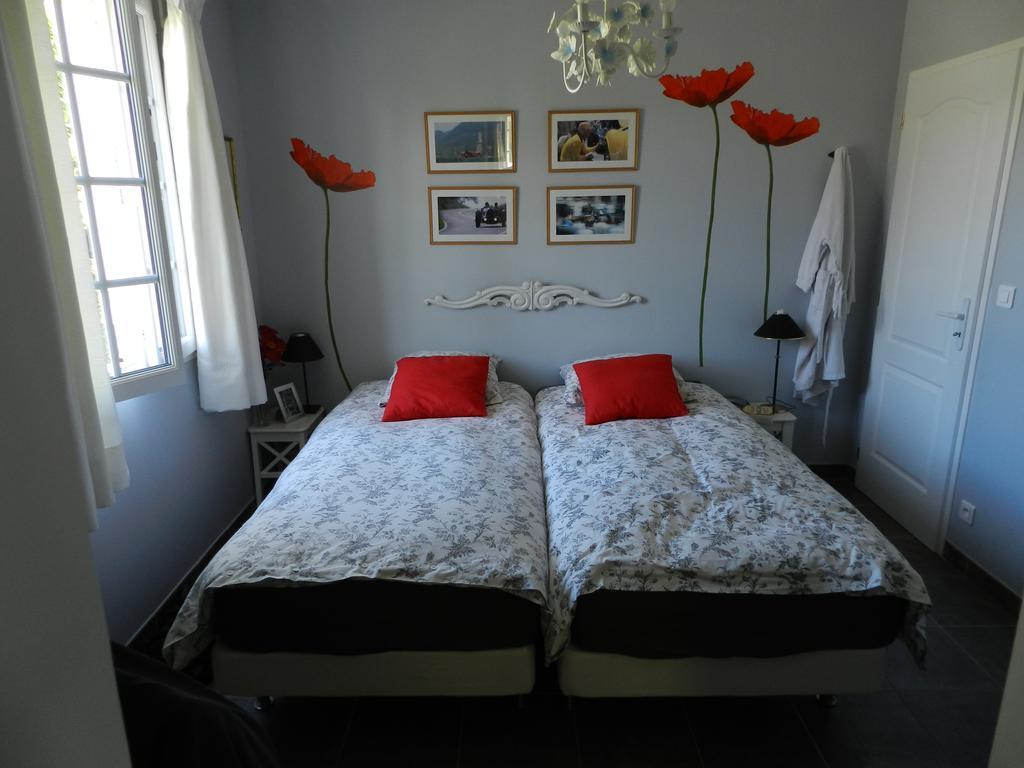Bed and Breakfast Les Broussous Sauve Номер фото